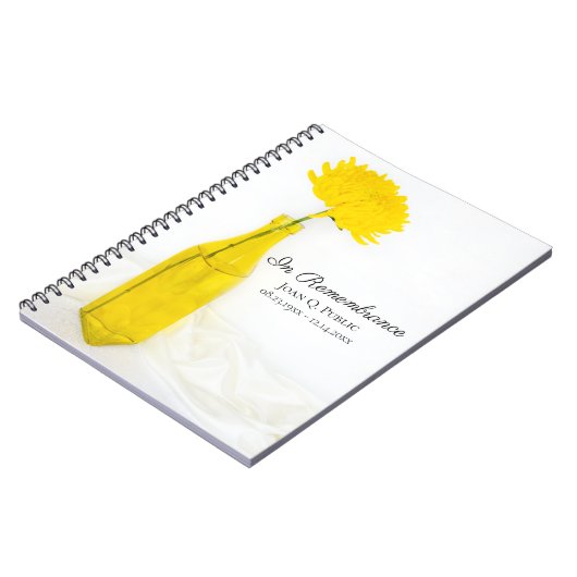 Gele bloem in vaas viering van het leven begrafeni notitieboek (Linkerzijde)