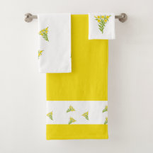Gele bloem met groene bladeren op wit