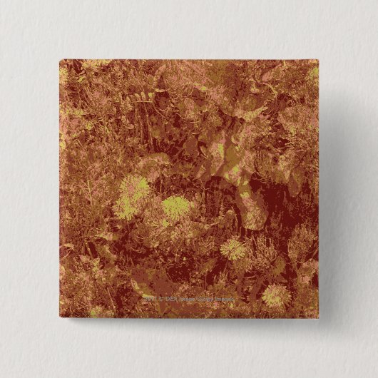 Gele bloem tegen bladcamouflage vierkante button 5,1 cm (Voorkant)
