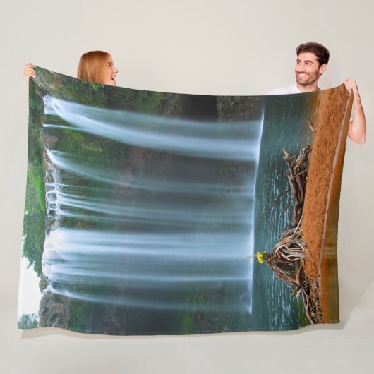 GELE BLOEM WATERVAL FLEECE DEKEN (In situ)