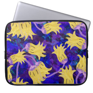 Gele bloemen: donkere achtergrond waterverf kunstw laptop sleeve