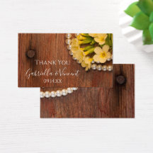 Gele bloemen en Labels van de Barn Wood