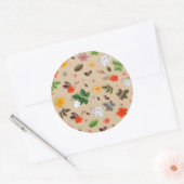 Gele bloemen en witte rozen 17 ronde sticker (Envelop)