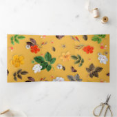 Gele bloemen en witte rozen 20 drieluik wenskaart (Binnen)