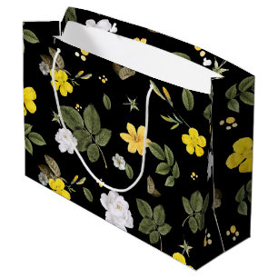 Gele bloemen en witte rozen 2 groot cadeauzakje
