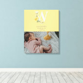 Gele Bloemen Geboorte Statistieken Geboorte Aankon Canvas Afdruk (Insitu (Houten vloer))