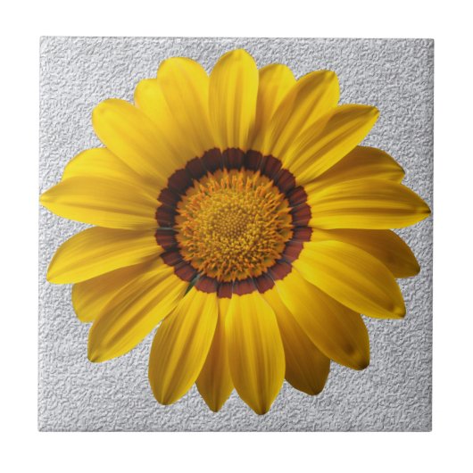 Gele bloemen, grijze steenwandtextuur achtergrond tegeltje (Voorkant)