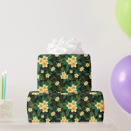 Gele bloemen groene bladeren verjaardag bruidsfees cadeaupapier (Feestgeschenken)