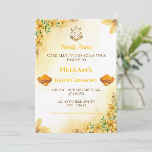 Gele Bloemen Haldi Ceremonie Uitnodiging (Staand voorkant)