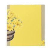 Gele Bloemen in de Mand Notitieblok (Voorkant)