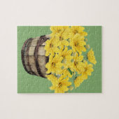 gele bloemen in een mand legpuzzel (Horizontaal)