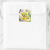 Gele Bloemen in Watering Can Vierkante Sticker (Tas)