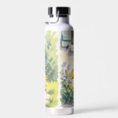 Gele Bloemen in Watering Can Waterfles (Rechts)