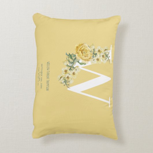 Gele  bloemen Initiaal Baby Birth Stats Accent Kussen (Achterkant (Verticaal))