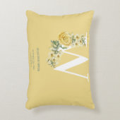 Gele  bloemen Initiaal Baby Birth Stats Accent Kussen (Voorkant(Verticaal))