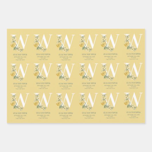 Gele bloemen Initiaal Baby Birth Stats Inpakpapier Vel (Voorkant 3)