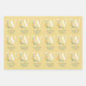 Gele  bloemen Initiaal Baby Birth Stats Inpakpapier Vel (Voorkant 2)