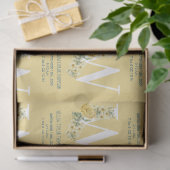 Gele  bloemen Initiaal Baby Birth Stats Tissuepapier (Geschenk)