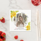 Gele bloemen Klasse 2022 Foto van afstuderen Servet (Insitu)