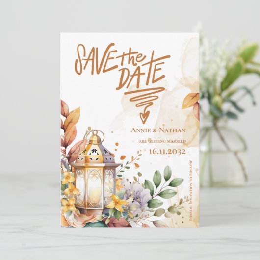 Gele Bloemen Lantaarn Fall Wedding Save the Date (Staand voorkant)