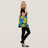 Gele bloemen - Mediterraan Tote Bag (Op model)