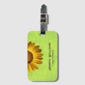 Gele bloemen op Abstract Groen Monogram Bagagelabel (Voorkant (verticaal))