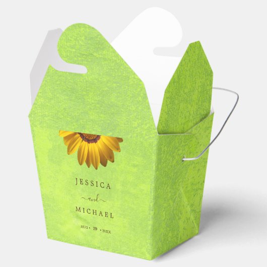 Gele Bloemen op Abstracte Groene Bruiloft Bedankdoosjes (Geopend)