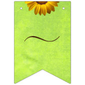 Gele Bloemen op Abstracte Groene Bruiloft Vlaggetjes (Tweede vlag)