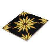 Gele bloemen op een zwarte achtergrond tegeltje (Zijkant)