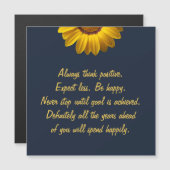 Gele bloemen op marineblauw achtergrondmonogram in magnetische uitnodiging (Voorkant / Achterkant)