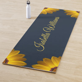 Gele bloemen op marineblauwe achtergrond Monogram Yogamat