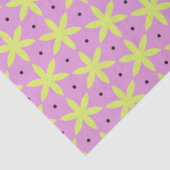 Gele bloemen op roze cvpa2 tissuepapier (Detail)