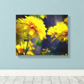 Gele bloemen op zonneschijn canvas afdruk (Insitu (Houten vloer))