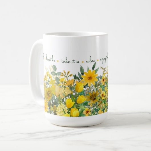 Gele bloemige 'Mindful Blooms' Mok (Voorkant links)