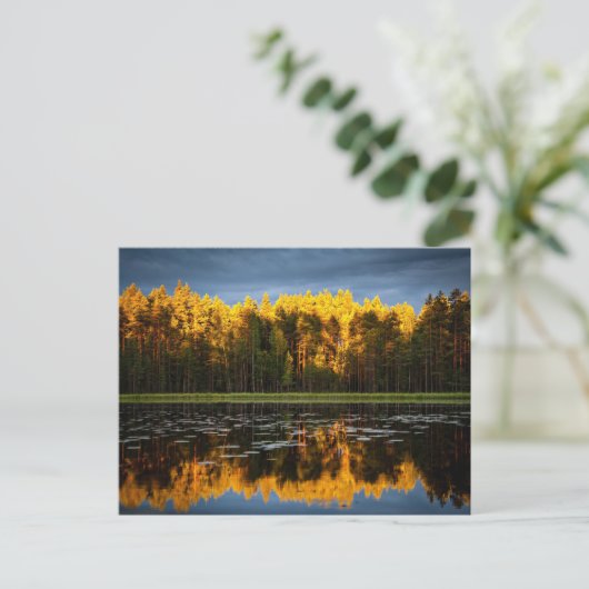 Gele bomen bij een meer briefkaart (Staand voorkant)