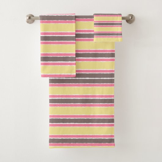 Gele Bubblegum Roze Coffee Bruine Strepen Popcorn Bad Handdoek (Insitu)