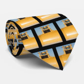 Gele Bulldozer met Zwart Stropdas (Opgerold)