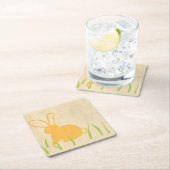 Gele Bunny en groene gras door Chariklia Zarris Kartonnen Onderzetters (Insitu)