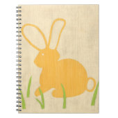 Gele Bunny en groene gras door Chariklia Zarris Notitieboek (Voorkant)