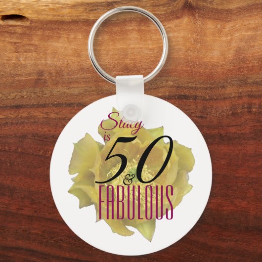 Gele Cactus Bloem 50 en Fabulous Verjaardag Sleutelhanger (Voorkant)