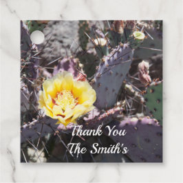 Gele cactus bloem in de lente bedankjes labels