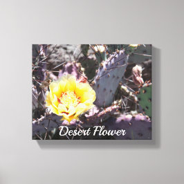 Gele cactus bloem in de lente canvas afdruk