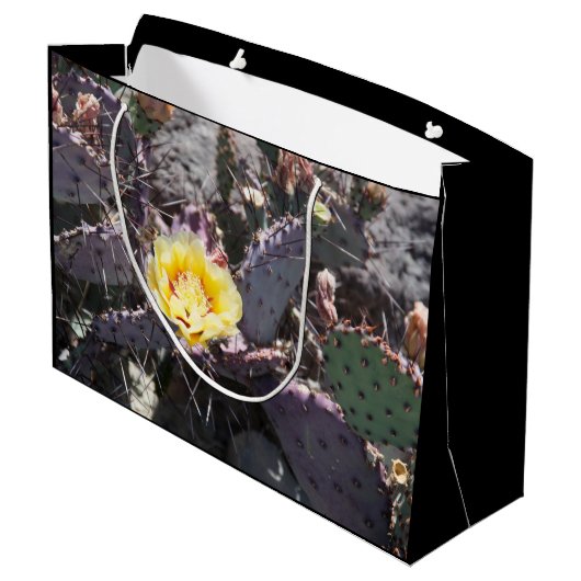 Gele cactus bloem in de lente groot cadeauzakje (Achterkant Gekanteld)