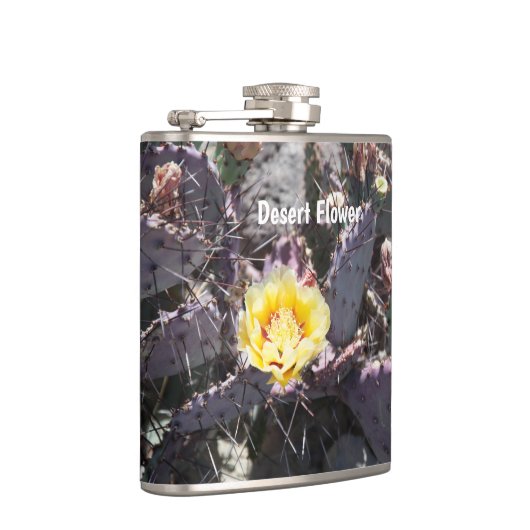 Gele cactus bloem in de lente heupfles (Rechts)