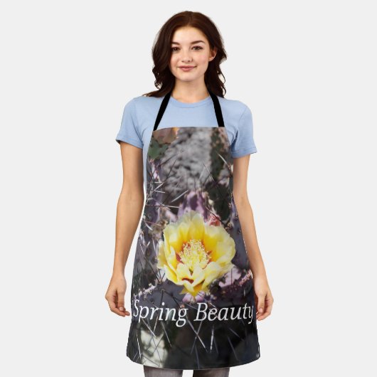 Gele cactus bloem in de lente schort (Gedragen)