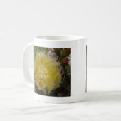Gele Cactus In Bloei Koffiemok (Voorkant links)