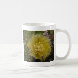 Gele Cactus In Bloei Koffiemok