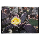 Gele cactusbloem in de lente groot cadeauzakje (Achterkant)