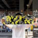 Gele Camo Skateboard | Camo Skateboard<br><div class="desc">Gele Camo Skateboard | Camo Skateboard - Dit aangepaste Camo Skateboard is een uitstekend cadeau voor iedereen die van buitenshuis houdt en alles wat Camo doet.</div>