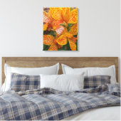 Gele Canna lelie met rode spikkels bloem Canvas Afdruk (Insitu (Slaapkamer))